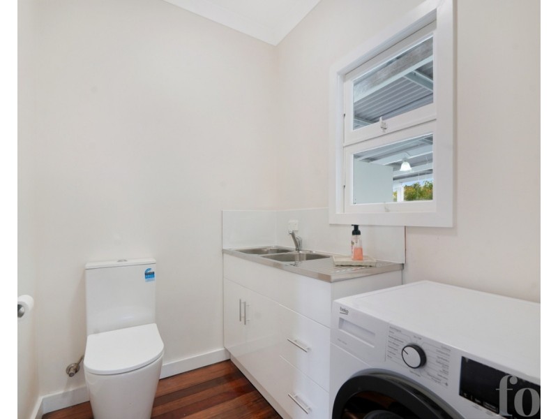 92 Turpin Road, Labrador QLD 4215