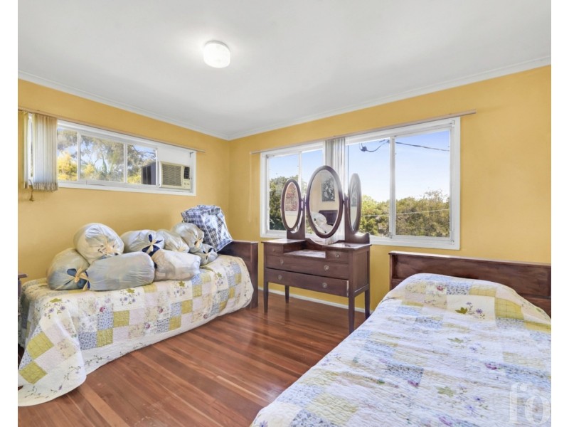 5 Louise Street, Southport QLD 4215