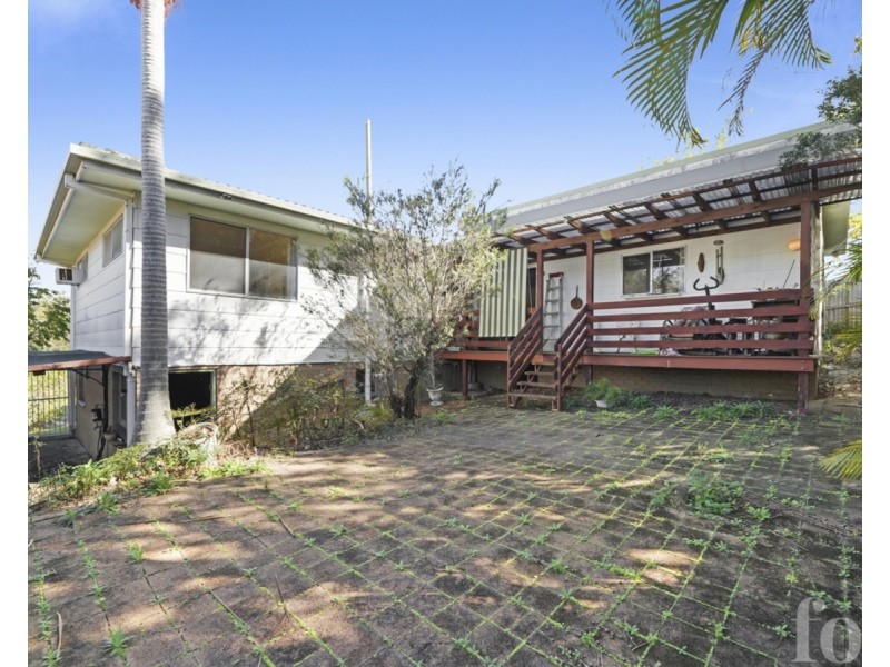 5 Louise Street, Southport QLD 4215