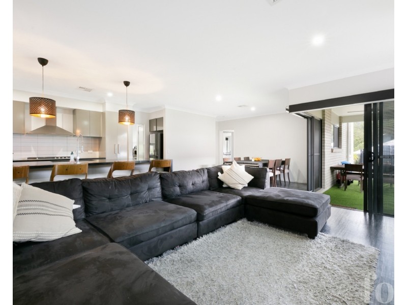 19 Greencastle Parade, Maudsland QLD 4210