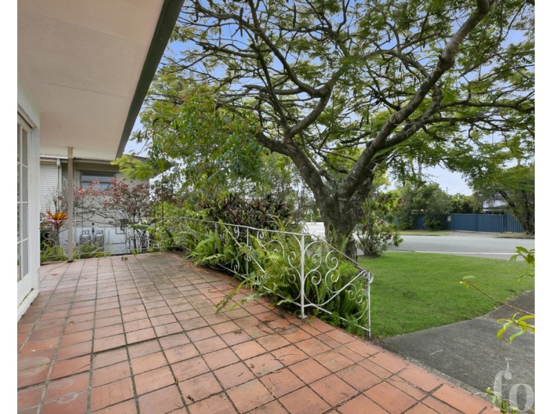 3 Dandar Drive, Southport QLD 4215