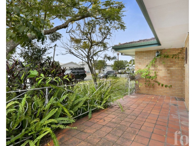 3 Dandar Drive, Southport QLD 4215