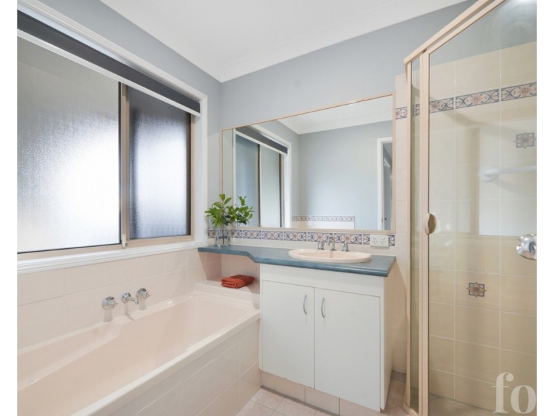 9 Orion Court, Molendinar QLD 4214