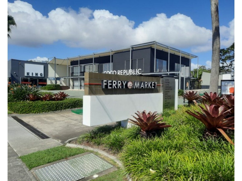 15 Fourth Avenue, Labrador QLD 4215