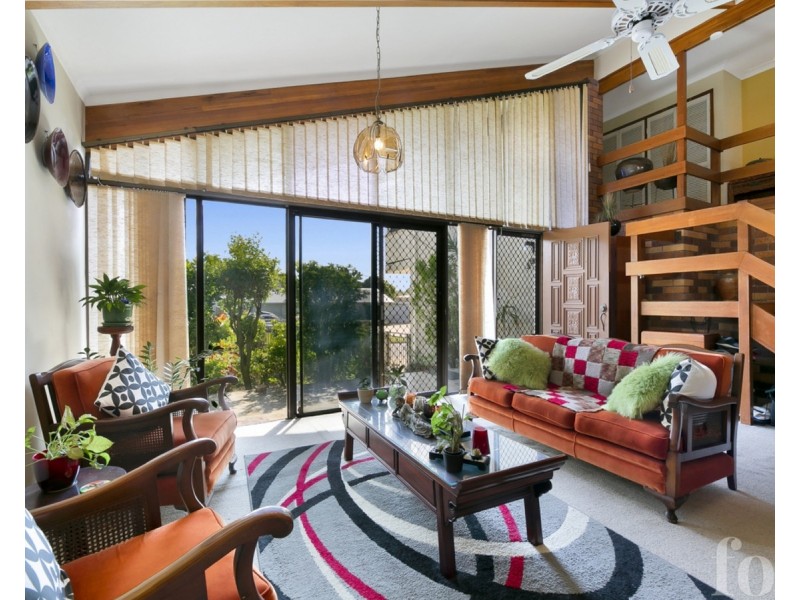 15 Nimrud Street, Southport QLD 4215