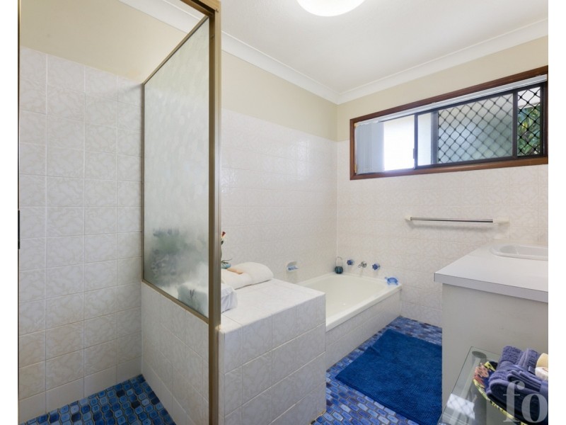 15 Nimrud Street, Southport QLD 4215