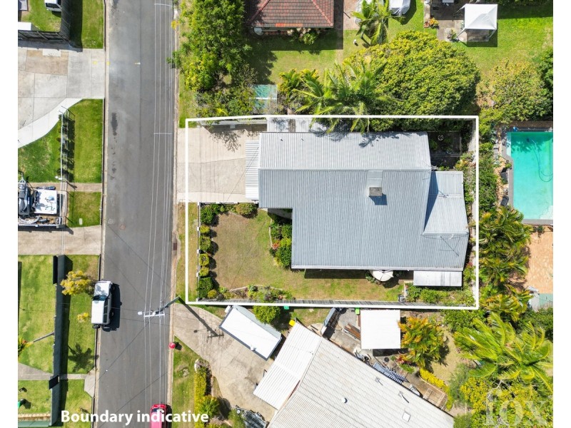 15 Nimrud Street, Southport QLD 4215