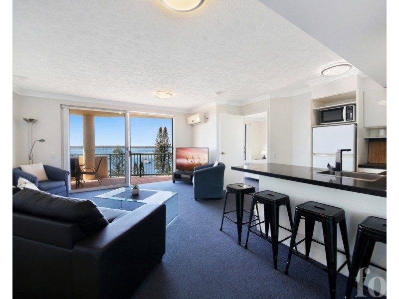 27/484-488 Marine Parade, Biggera Waters QLD 4216