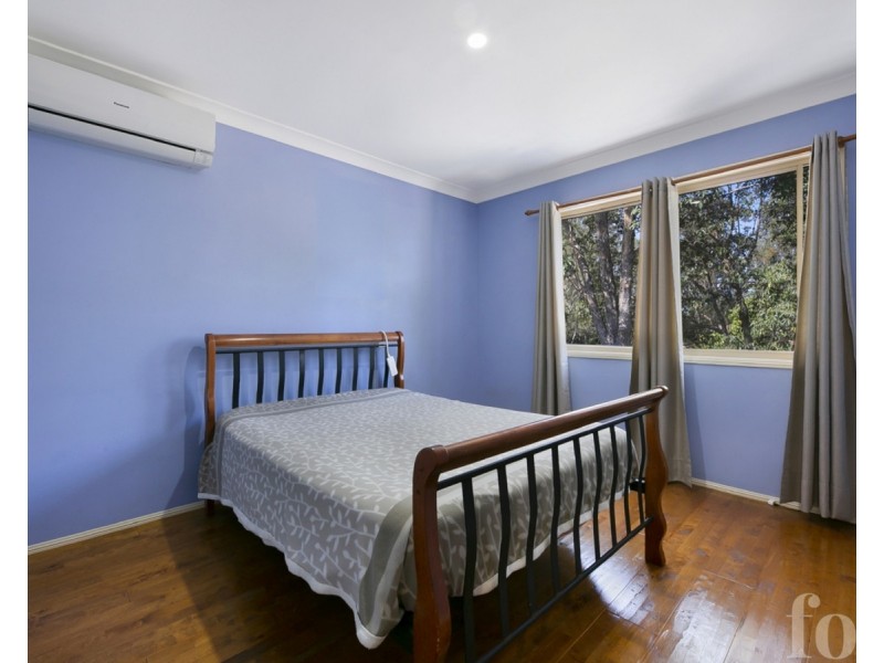 15 Royal Court, Ashmore QLD 4214