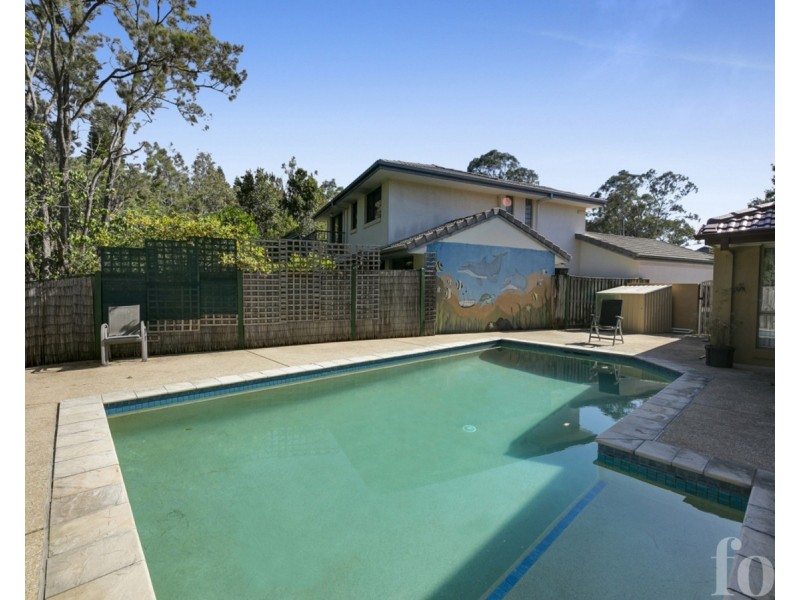 15 Royal Court, Ashmore QLD 4214