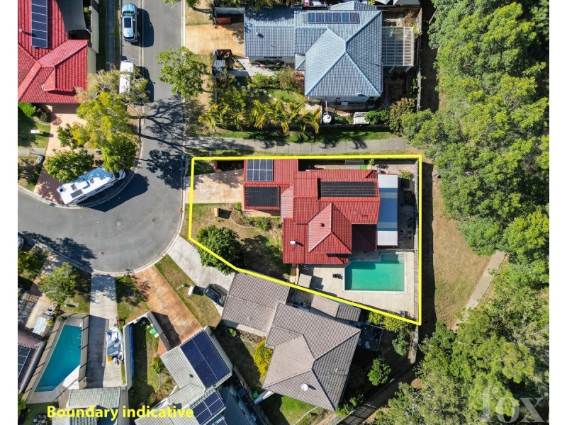 15 Royal Court, Ashmore QLD 4214