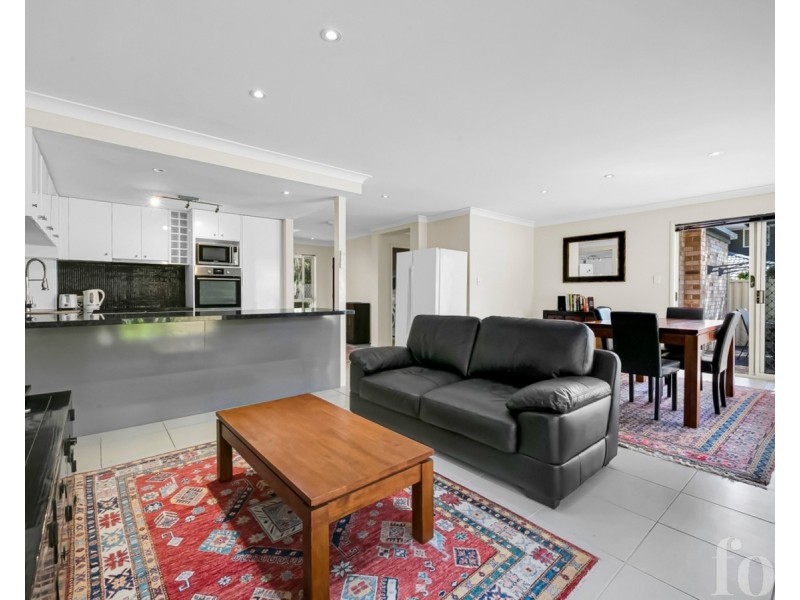 4/38 Billington Street, Labrador QLD 4215