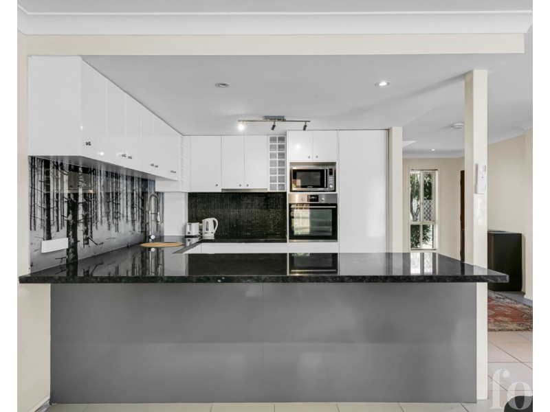 4/38 Billington Street, Labrador QLD 4215