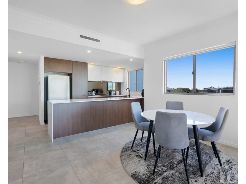 3122/397 Christine Avenue, Varsity Lakes QLD 4227