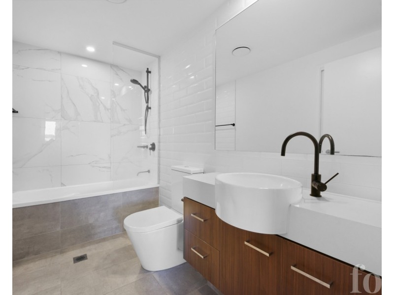 3122/397 Christine Avenue, Varsity Lakes QLD 4227