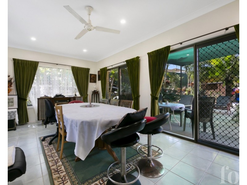 38 Crinum Crescent, Southport QLD 4215