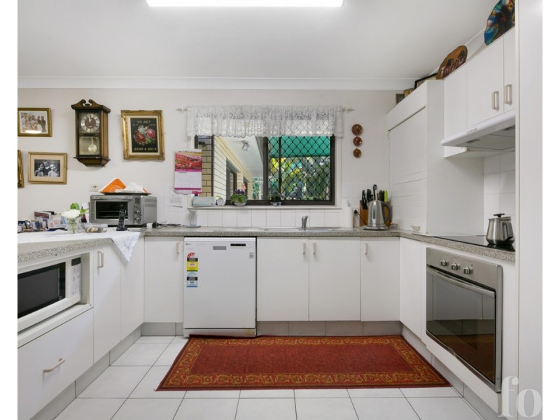 38 Crinum Crescent, Southport QLD 4215