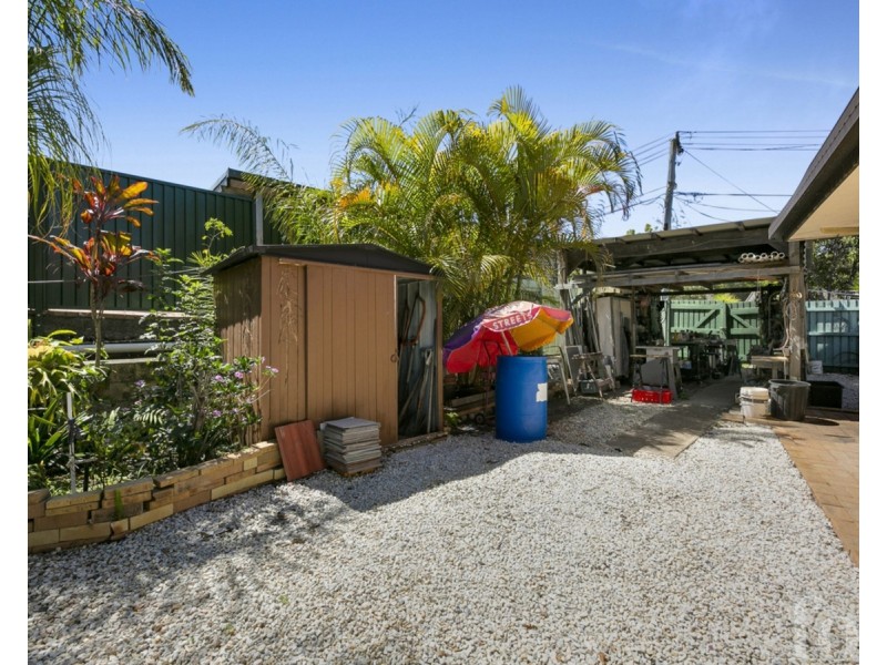 38 Crinum Crescent, Southport QLD 4215