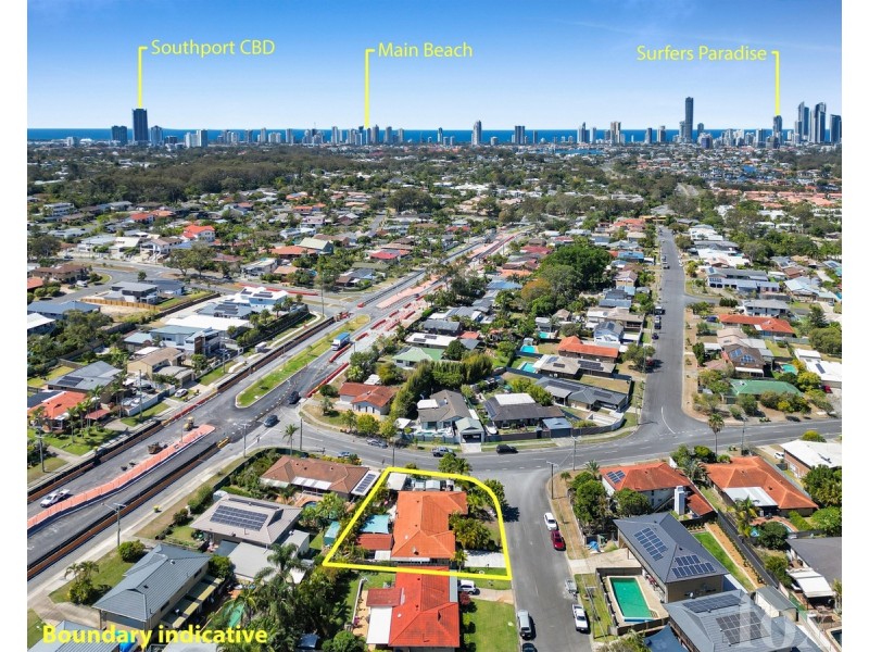 38 Crinum Crescent, Southport QLD 4215