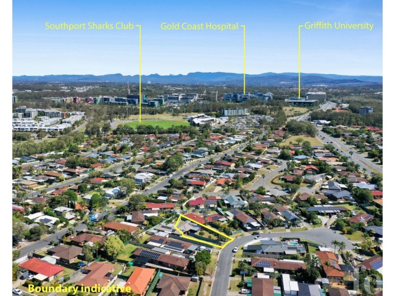 1/10 Elm Court, Labrador QLD 4215