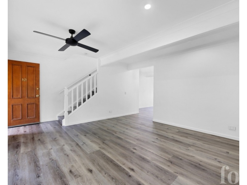 10/31 McMillan Street, Labrador QLD 4215