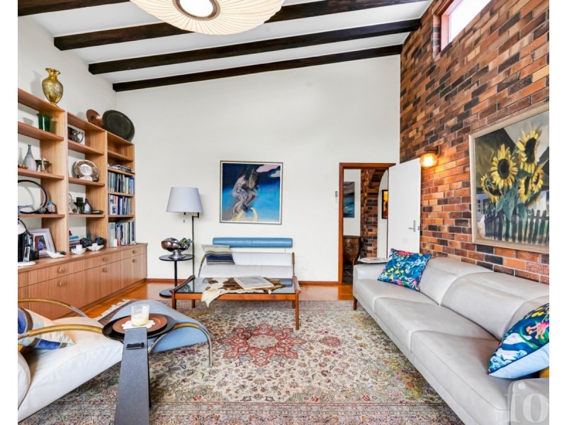 9-11 Burnside Court, Ashmore QLD 4214