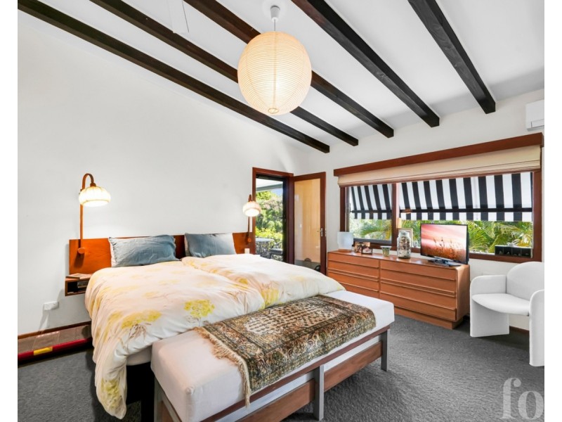 9-11 Burnside Court, Ashmore QLD 4214