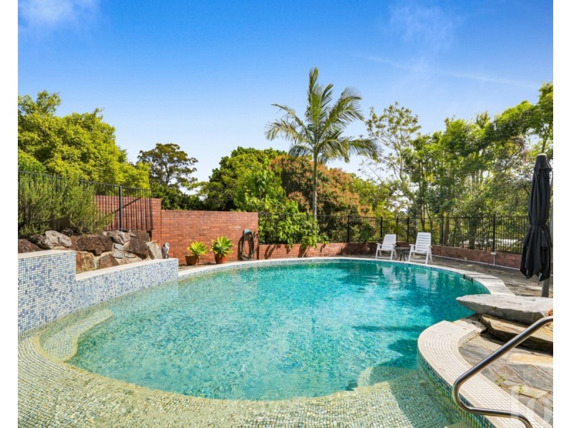 9-11 Burnside Court, Ashmore QLD 4214