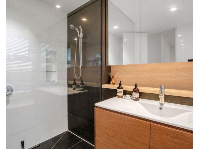 5/446 Marine Parade, Biggera Waters QLD 4216