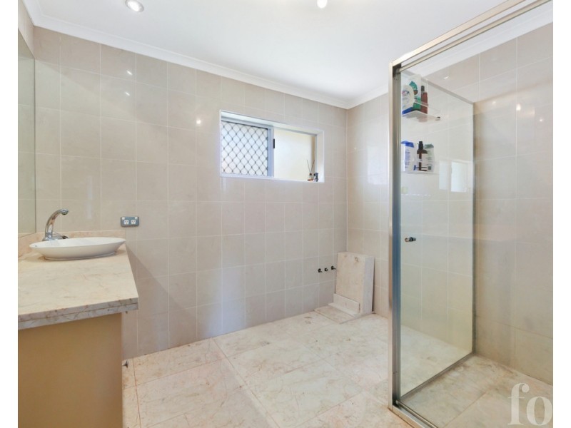 15 Pinkwood Drive, Ashmore QLD 4214