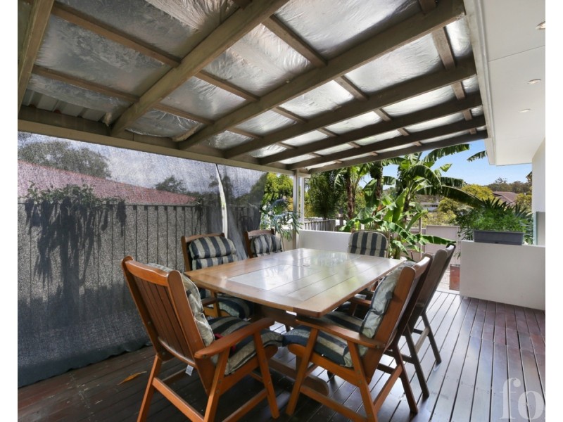 15 Pinkwood Drive, Ashmore QLD 4214