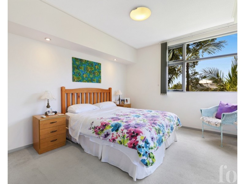8/38 Riverwalk Avenue, Robina QLD 4226