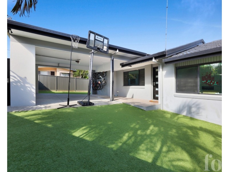 12 Parkview Court, Southport QLD 4215