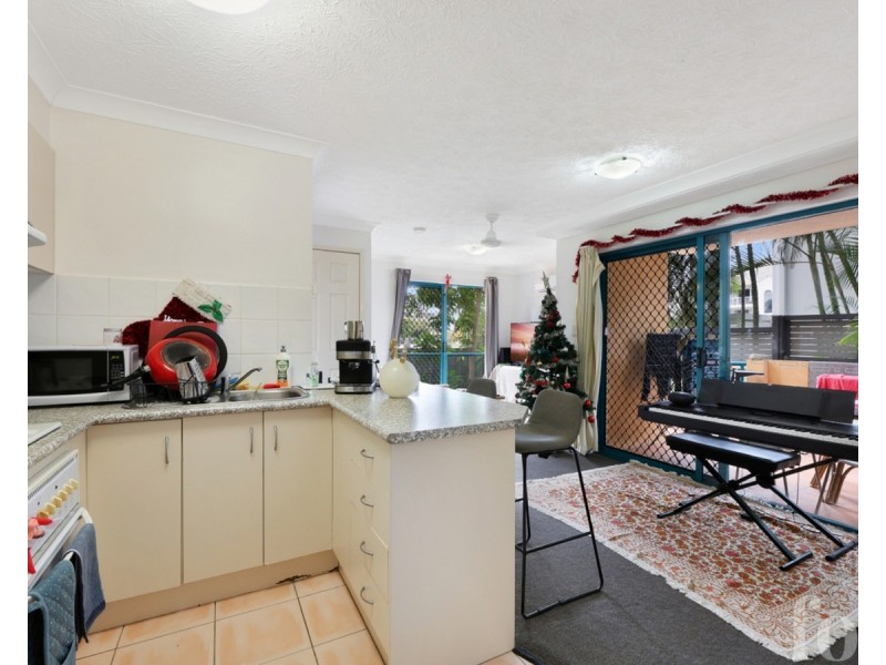 3/40-42 Tarcoola Crescent, Surfers Paradise QLD 4217