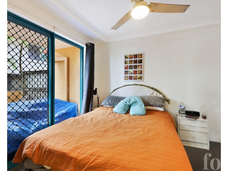3/40-42 Tarcoola Crescent, Surfers Paradise QLD 4217