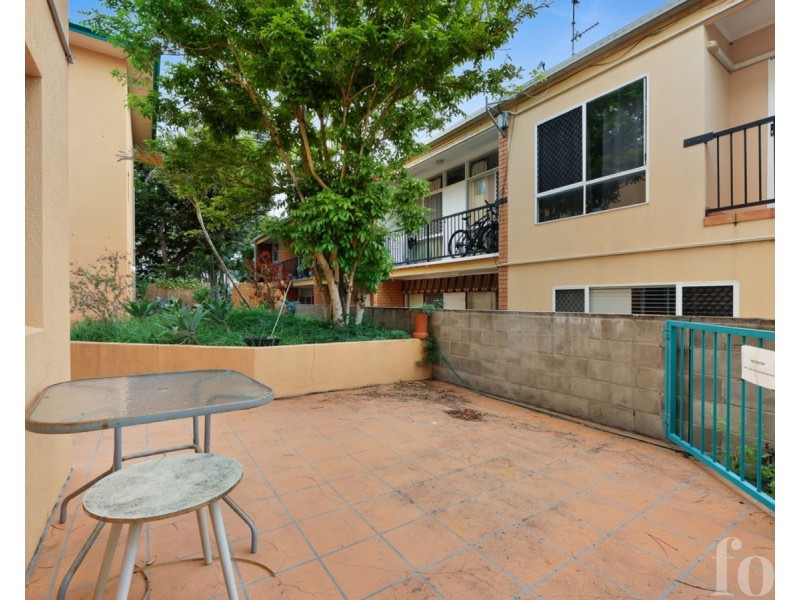 3/40-42 Tarcoola Crescent, Surfers Paradise QLD 4217