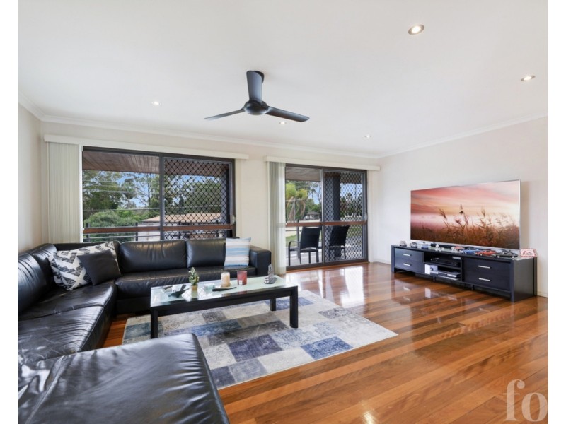 27 Sturt Street, Molendinar QLD 4214