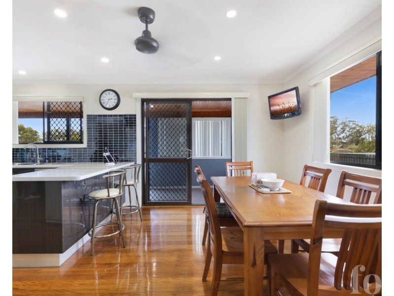 27 Sturt Street, Molendinar QLD 4214