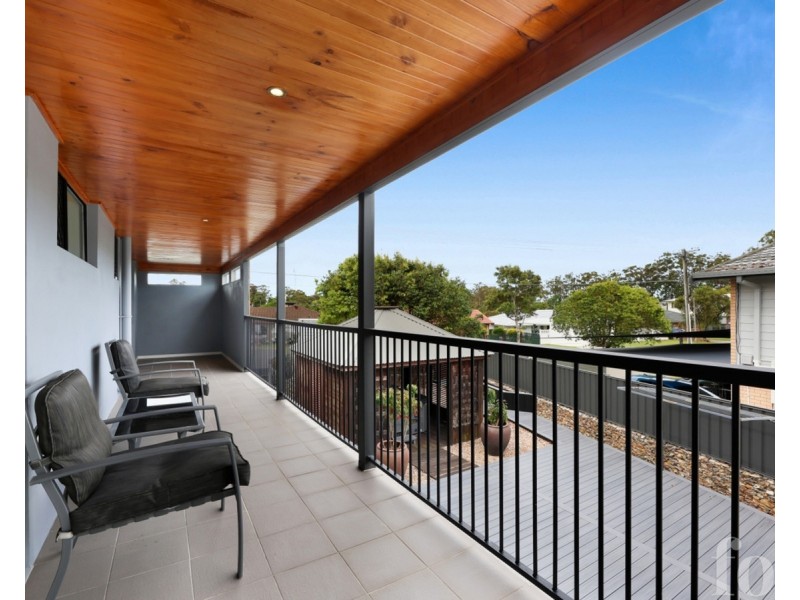 27 Sturt Street, Molendinar QLD 4214