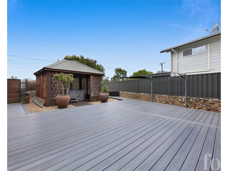 27 Sturt Street, Molendinar QLD 4214