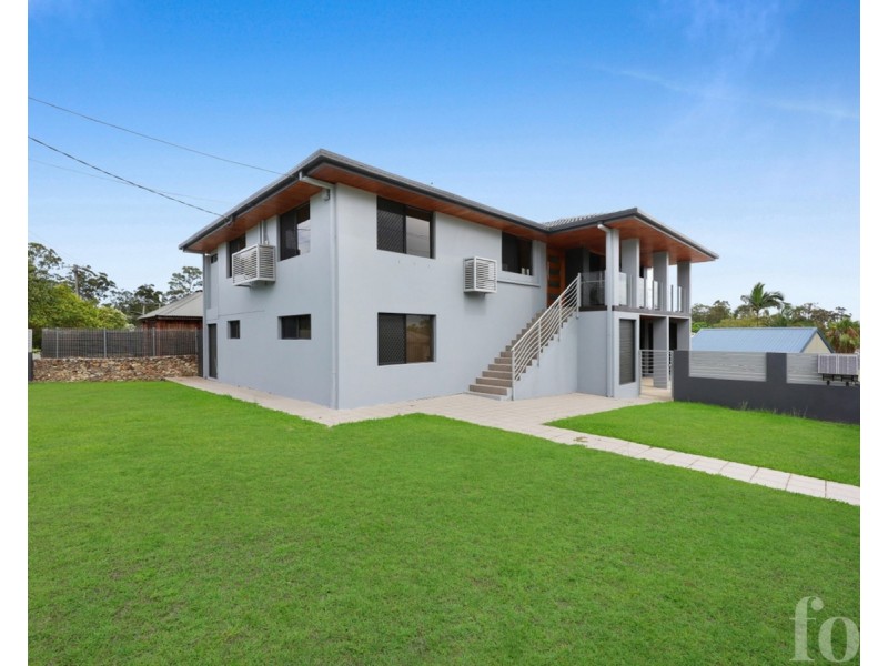 27 Sturt Street, Molendinar QLD 4214