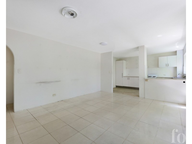 2/63 Bauer Street, Southport QLD 4215