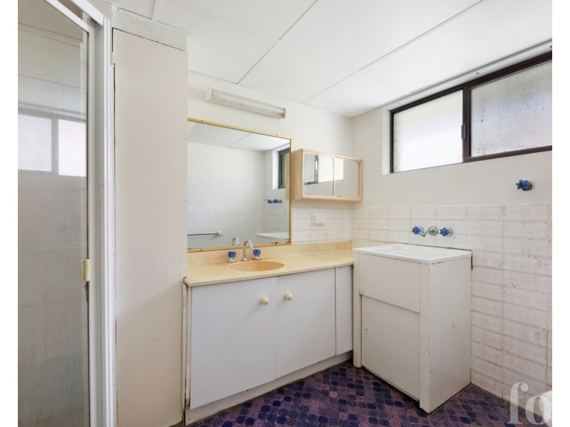 2/63 Bauer Street, Southport QLD 4215