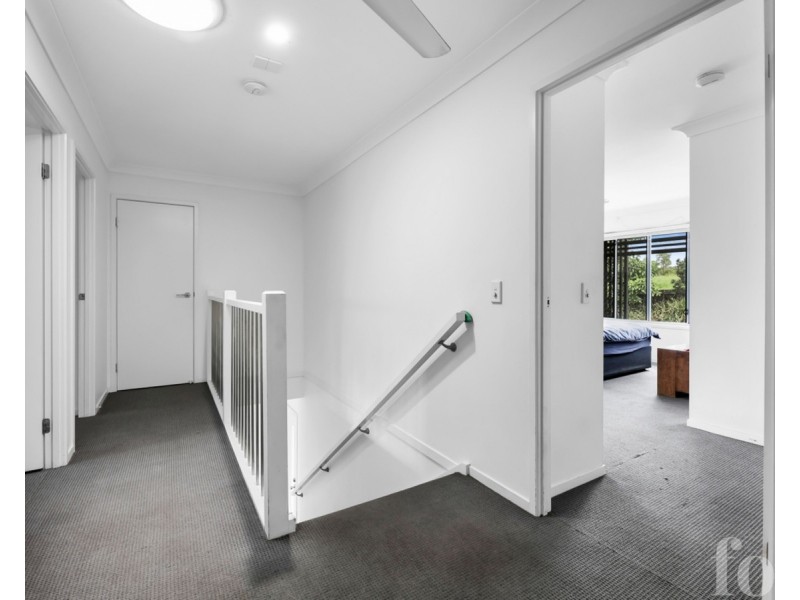 8/37 Witheren Circuit, Pacific Pines QLD 4211