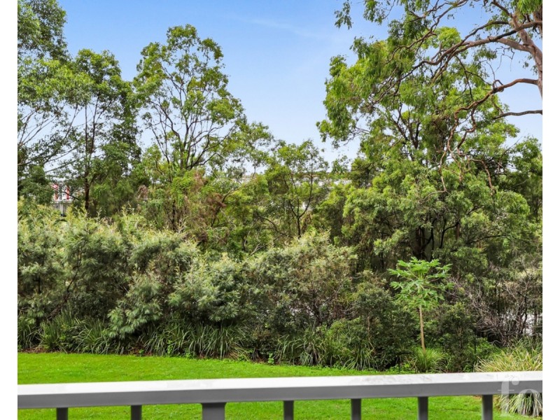 8/37 Witheren Circuit, Pacific Pines QLD 4211