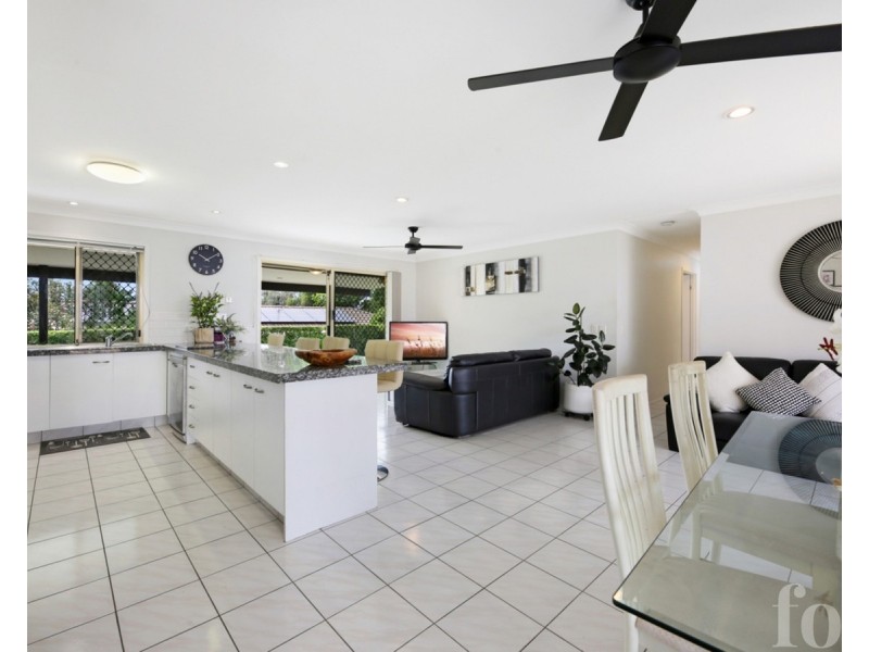 10 Zoeller Drive, Parkwood QLD 4214