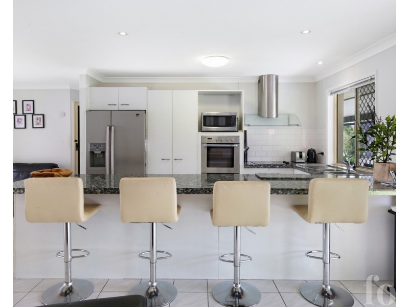 10 Zoeller Drive, Parkwood QLD 4214