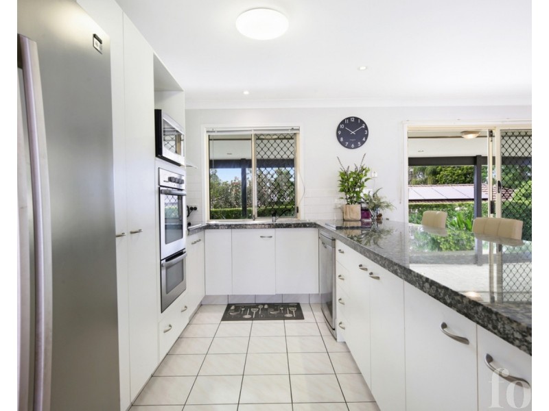 10 Zoeller Drive, Parkwood QLD 4214