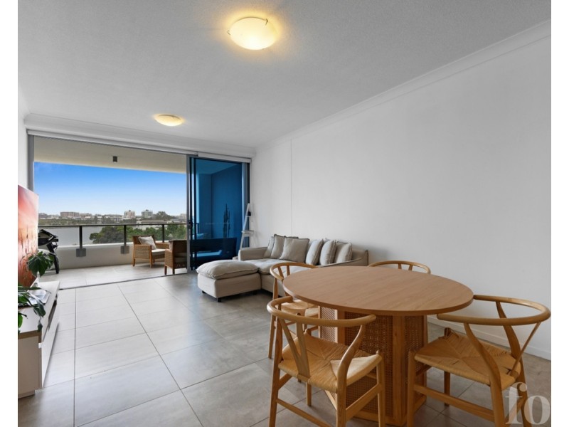 2210/397 Christine Avenue, Varsity Lakes QLD 4227