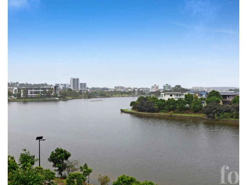 2210/397 Christine Avenue, Varsity Lakes QLD 4227